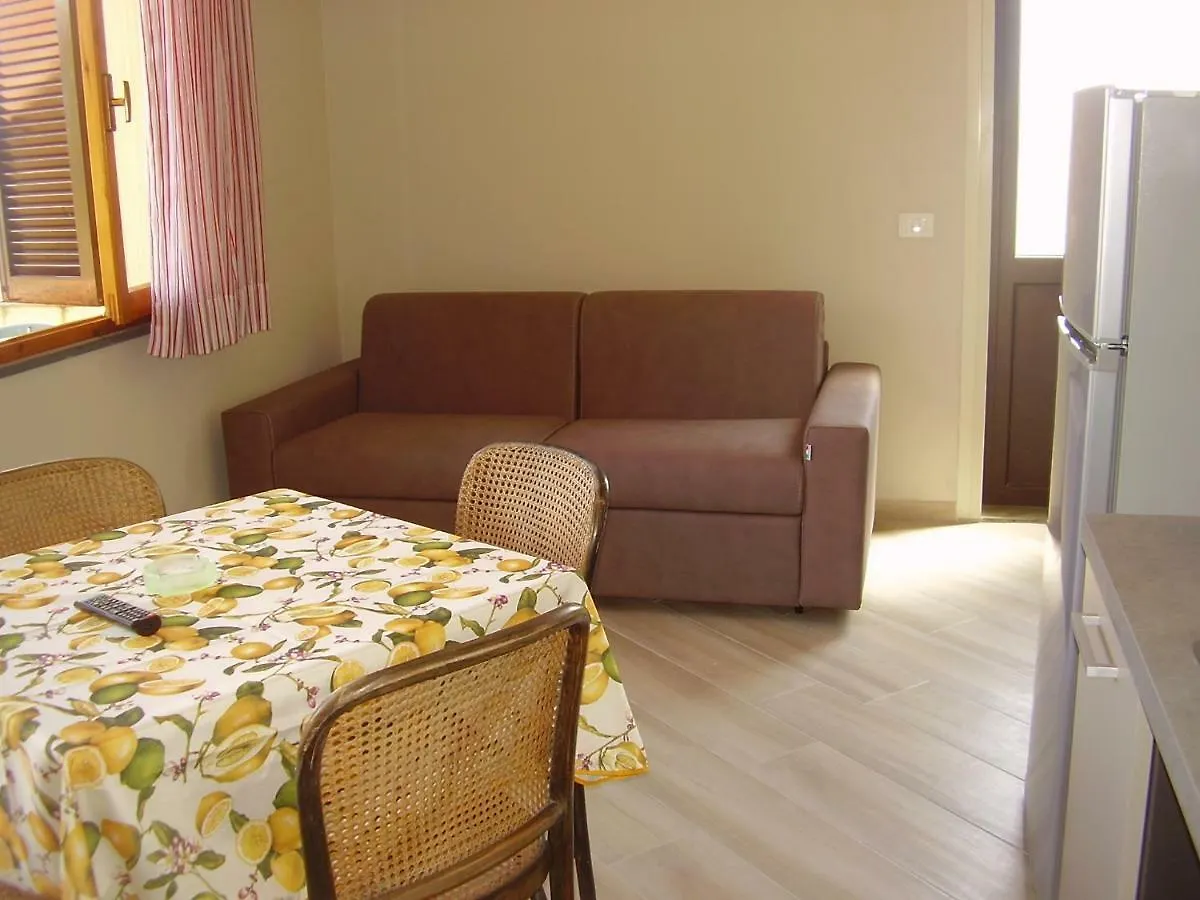 Apartment Appartamenti Easy Time Italy